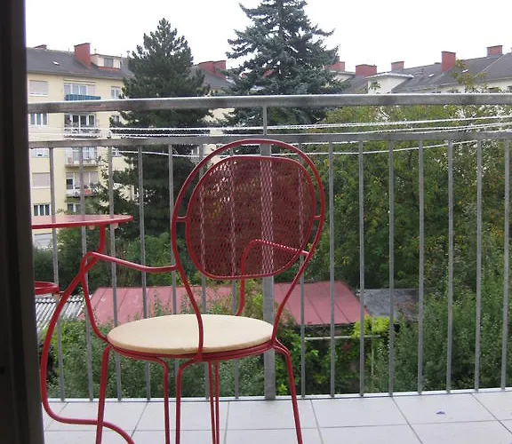 St. Leonhard Апартаменты