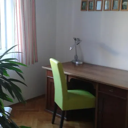 St. Leonhard アパート *